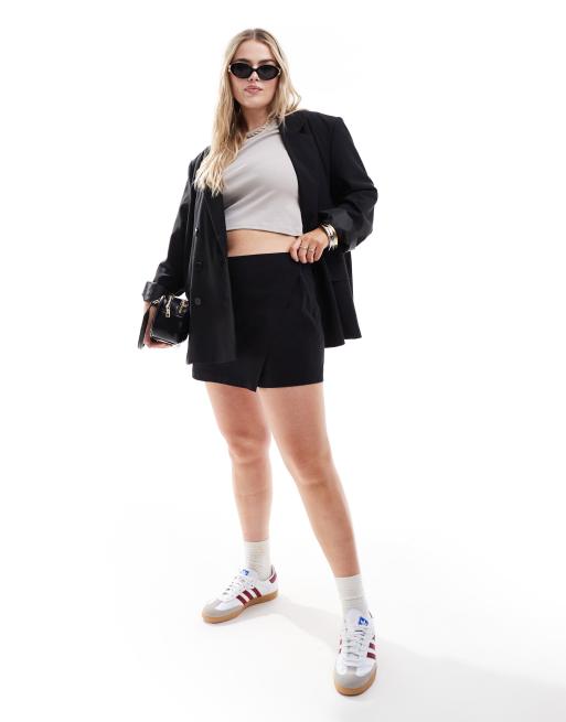 ASOS DESIGN Curve - Asymmetrisk slå-om-skort i sort bengalin
