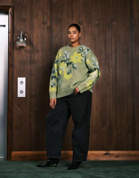 ASOS DESIGN Curve – Aufgerauter Pullover in Salbei mit auffälligem Blumenmotiv - view 1