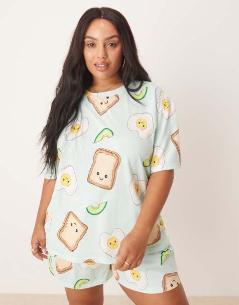 ASOS DESIGN Curve avocado egg on toast oversized tee and shorts pajama set in green - view 1