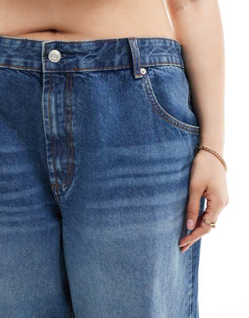 ASOS DESIGN Curve baggy boyfriend jeans in mid blue ASOS