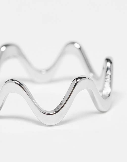 ASOS DESIGN Curve - Bague ondulé en acier inoxydable résistant à l'eau - Argenté, 3 de 4