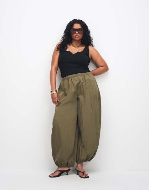 ASOS DESIGN Curve – Ballon-Schlupfhose aus Baumwoll-Nylon-Mix in Khaki - view 1
