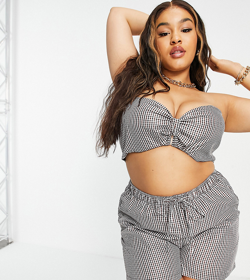 Plus-size top by ASOS DESIGN Short and sweet Check print Bandeau design Gathered front Shirred stretch insert to reverse Cropped length Slim fit Close-fitting cut