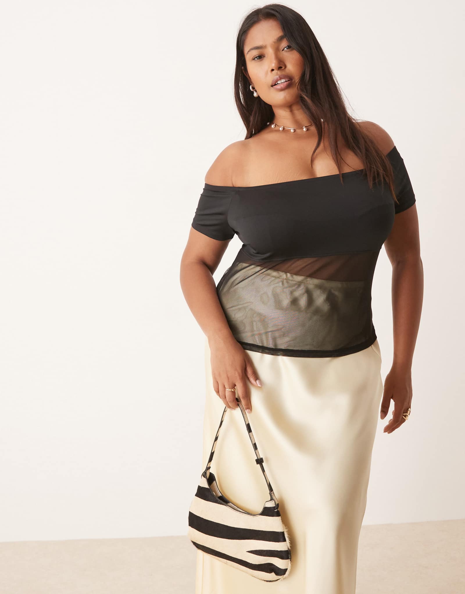 ВЕРХНЯЯ часть из сетки ASOS DESIGN Curve bardot черного цвета