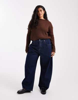 ASOS DESIGN Curve - Barrel-Jeans in Rinse-Waschung mit hohem Bund-Marineblau
