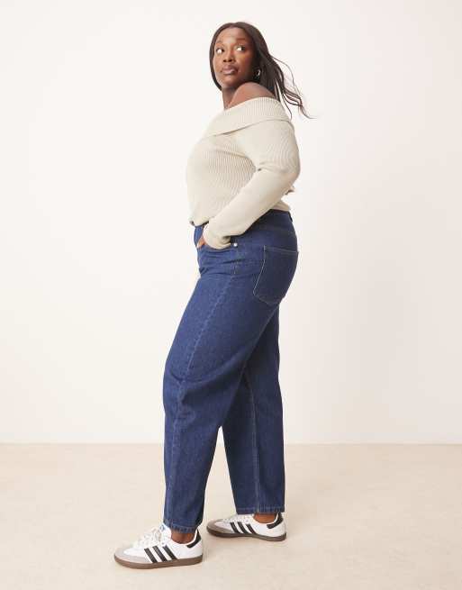 ASOS DESIGN Curve barrel leg jeans in indigo, 3 of 5