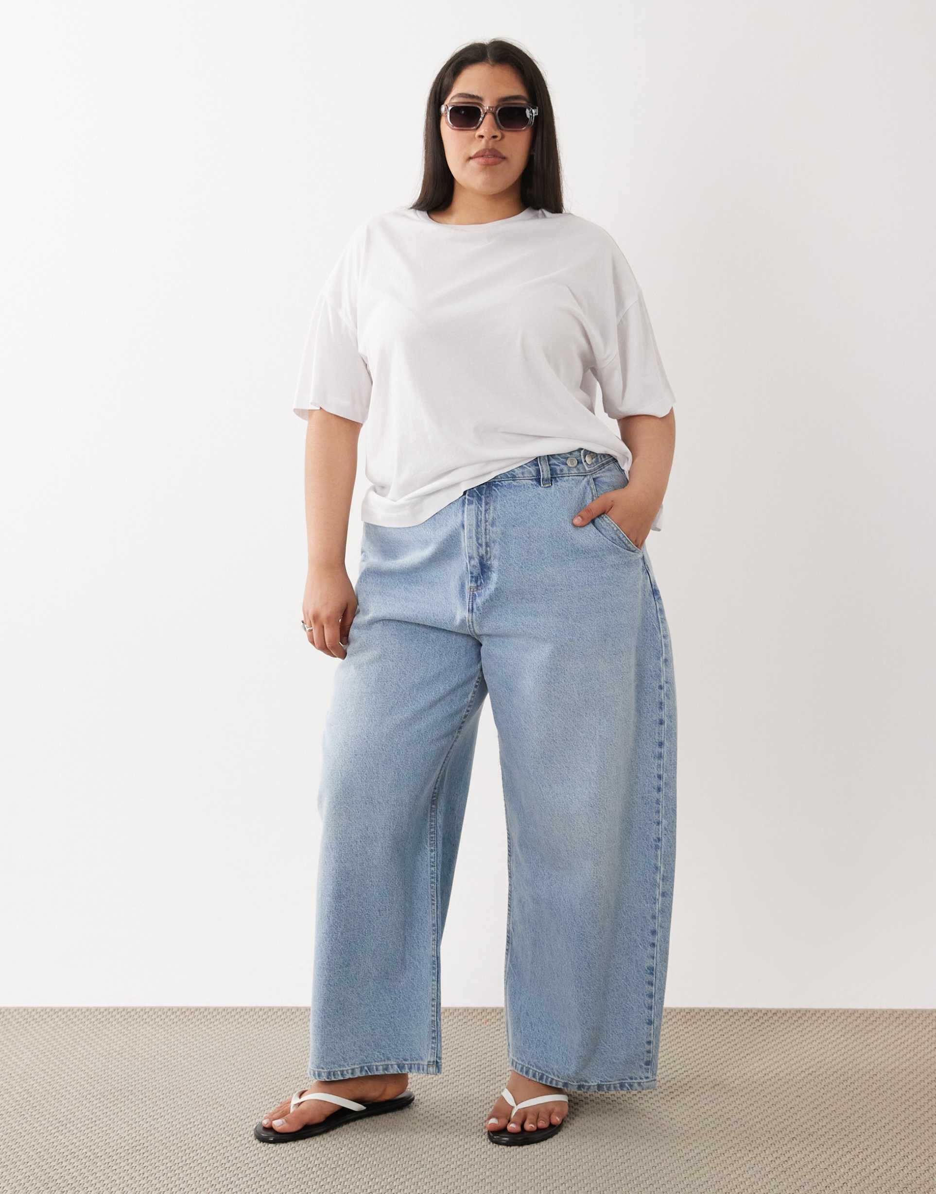 asos design curve barrel leg jeans with adjustable waist in lightwash