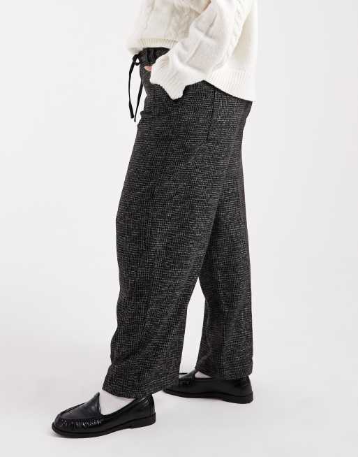 ASOS DESIGN Curve barrel leg pants with seam detailing in textured black and white plaid, 2 of 5