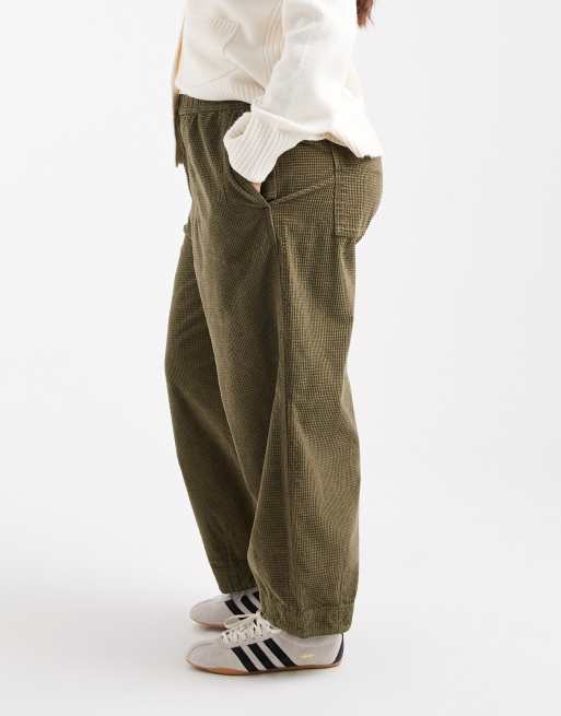 ASOS DESIGN Curve barrel trousers in bubble cord in khaki , 5 of 5