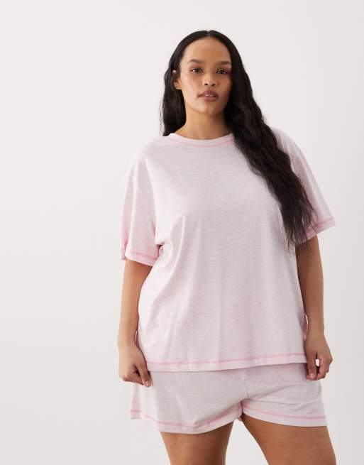 ASOS DESIGN Curve – Basic-Pyjama aus Oversize-T-Shirt und Shorts in Staubrosa mit kontrastierender Overlock-Naht, 2 von 4