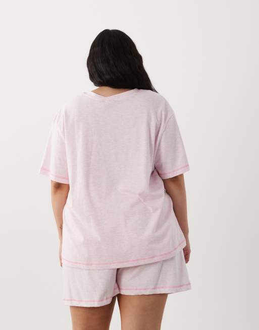 ASOS DESIGN Curve – Basic-Pyjama aus Oversize-T-Shirt und Shorts in Staubrosa mit kontrastierender Overlock-Naht, 4 von 4