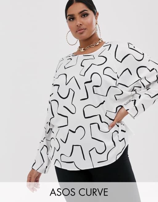ASOS DESIGN Curve batwing top in abstract print