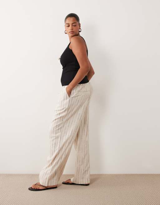 ASOS DESIGN Curve – Beiga, vida byxor i linnemix med veck, 2 av 5