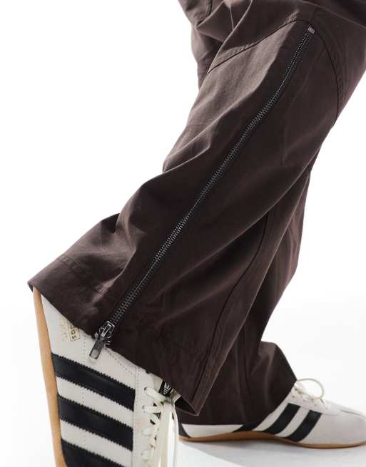 ASOS DESIGN Curve belted panelled laundered utility trousers with zip detail in chocolate, 3 of 5