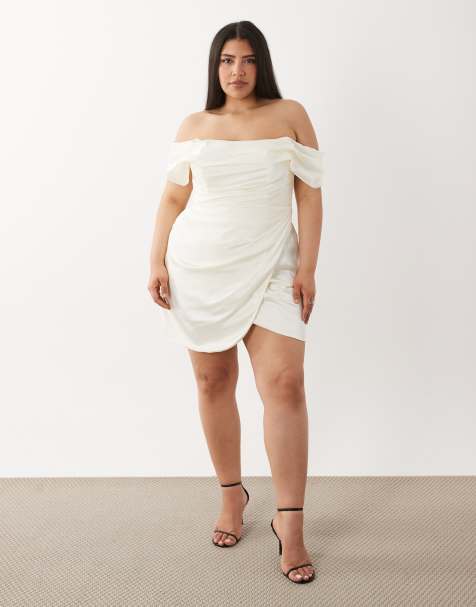 ASOS DESIGN Curve – Benvit, kort klänning i satin med bara axlar - view 1