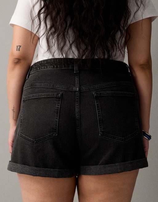 ASOS DESIGN Curve – Bequeme Mom-Shorts aus Denim in Schwarz, 3 von 7