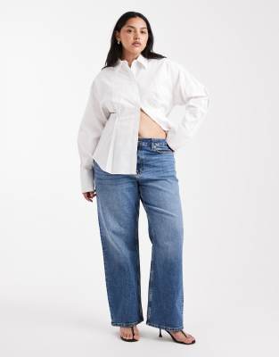 ASOS DESIGN Curve - Bequeme Stretch-Jeans in Authentic-Mittelblau mit geradem Bein