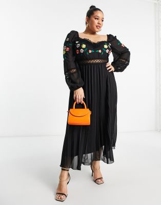 ASOS DESIGN Curve - Besticktes, plissiertes, langärmliges Midikleid in Schwarz mit Spitzeneinsatz