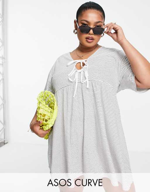 ASOS DESIGN Curve – Biało-czarna luźna sukienka mini w paski z podwójnym wiązaniem