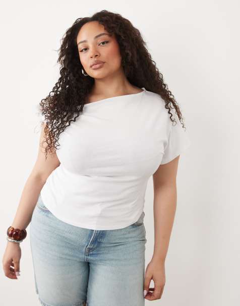 ASOS DESIGN Curve – Biały T-shirt z marszczonym rękawem i odsłoniętym ramieniem - view 1
