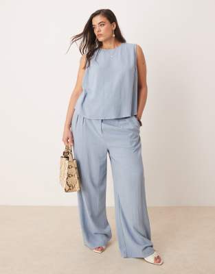 ASOS DESIGN Curve – Blått set i linne med topp med snäcka och byxor med veck framtill - view 1