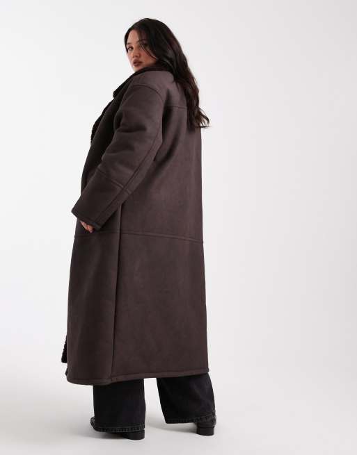 ASOS DESIGN Curve - Blommefarvet longline-jakke i bundet imiteret lammeskind, 2 af 4