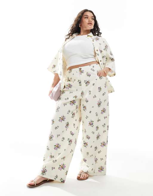 ASOS DESIGN Curve – Blommiga byxor med vida ben och hög midja, del av set