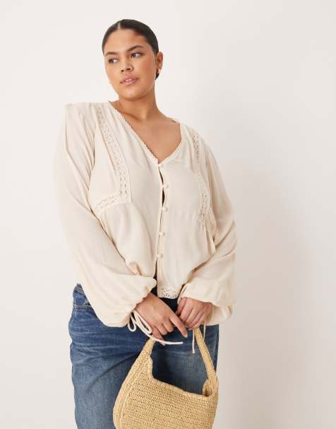 ASOS DESIGN Curve - Blouse texturée à manches longues et empiècement en dentelle - Taupe - view 1