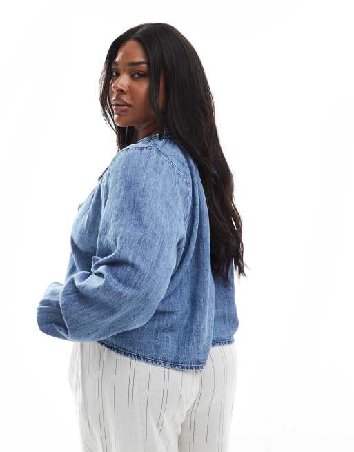 ASOS DESIGN Curve - Blusa con maniche a palloncino in denim e misto lino lavaggio medio blu, 3 di 4