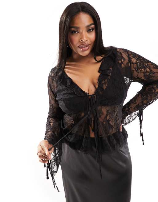 ASOS DESIGN Curve - Blusa in pizzo trasparente nera con laccetti