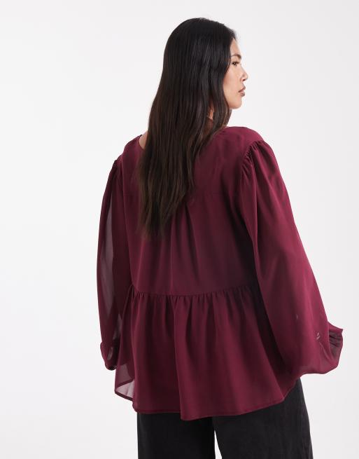 ASOS DESIGN Curve – Bluse aus durchscheinendem Material in Burgunderrot mit Passe und gerafftem Detail, 4 von 4