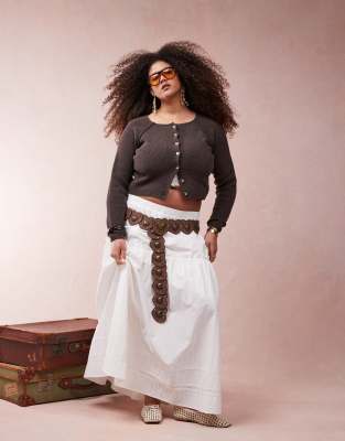 ASOS DESIGN Curve - Boho-Maxirock in Weiß mit besticktem Saum