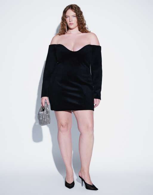 ASOS DESIGN Curve bonded fluwelen jurk met structuur en bardot-halslijn, mini, zwart, 2 van 4