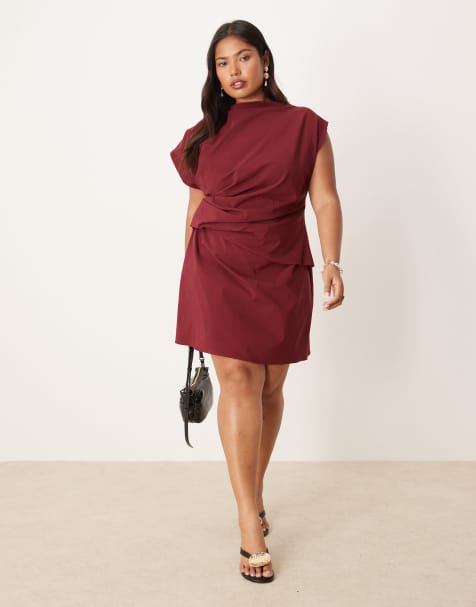 ASOS DESIGN Curve - Bordeaux minikjole med høj hals og plisseringer i bengalin - view 1