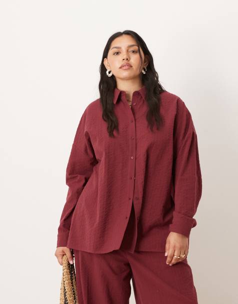 ASOS DESIGN Curve - Bordeaux skjorte med slå-om-detalje på ryggen og striber i bæk-og-bølge-stof - Del af sæt - view 1