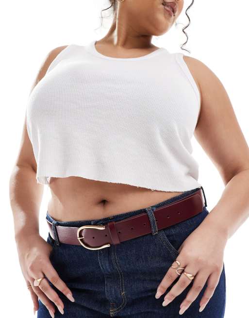 ASOS DESIGN Curve – Bordowy pasek do jeansów na talię i biodra z klamrą w kształcie półksiężyca