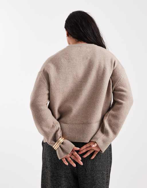 ASOS DESIGN Curve boxy crew neck cardigan with side split detail in mushroom, 3 of 4