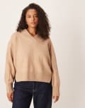[ASOS Curve] ASOS DESIGN Curve boxy crew neck jumper with side split detail in mushroom-Neutral L Mushroom