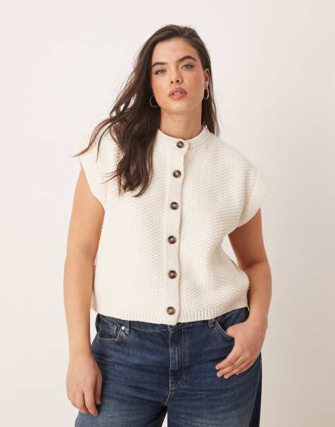 ASOS DESIGN Curve boxy knitted stitch waistcoat with button detail in cream - view 1