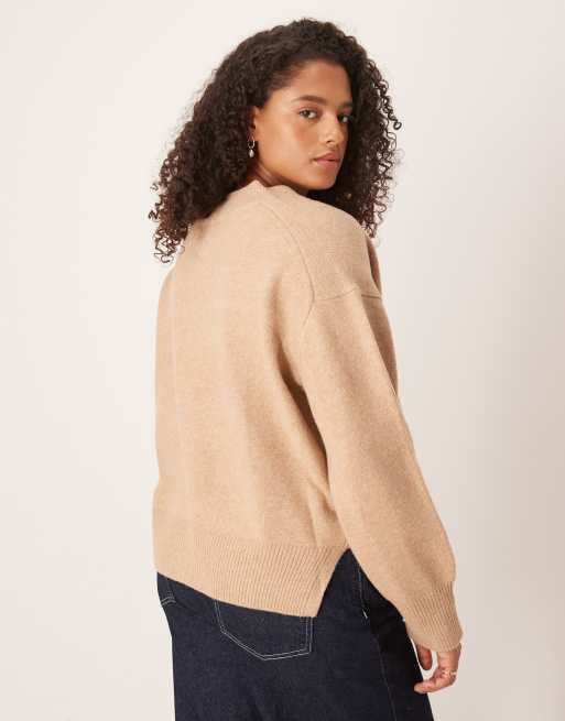 ASOS DESIGN Curve boxy v neck sweater with side split detail in oatmeal