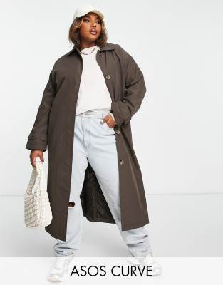 ASOS DESIGN Curve - Boyfriend-Trenchcoat in Schokobraun