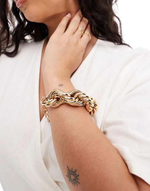ASOS DESIGN Curve bracelet with chunky twist chain design in gold tone, 3 of 4
