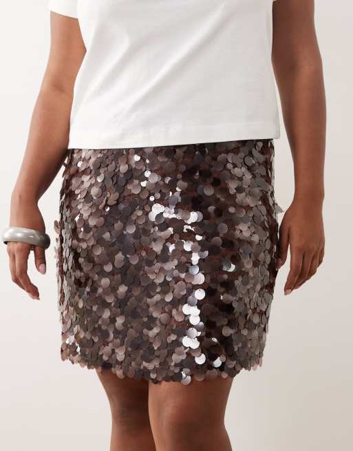 ASOS DESIGN Curve – Brązowa, warstwowa spódnica mini z cekinami, 3 z 5