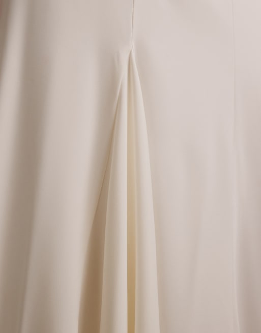 ASOS DESIGN Curve bridal cape sleeve godet maxi dress in ivory, 3 of 5