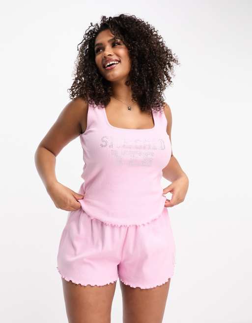 ASOS DESIGN Curve Bridal – Różowa piżama dla druhny: top bez rękawów z napisem „she said yes