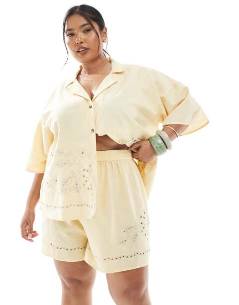 ASOS DESIGN Curve broderie detail co-ord short in straw - view 1