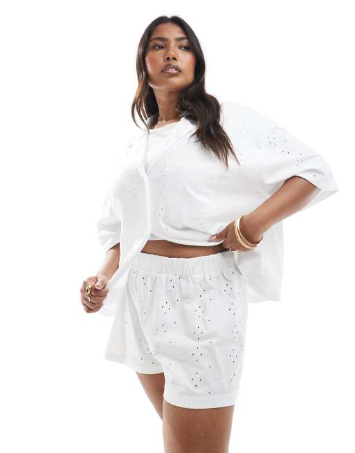 ASOS DESIGN Curve broderie shorts in white (Part of a set), 5 of 5