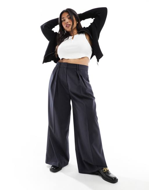 ASOS DESIGN Curve - Broek met wijde pijpen in marineblauw met krijtstreep, deel van co-ord set