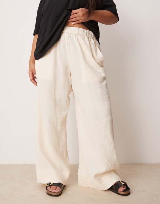 ASOS DESIGN Curve - Broek van kaasdoek met elastische taille en onafgewerkte rand in lichtgeel, 2 van 5