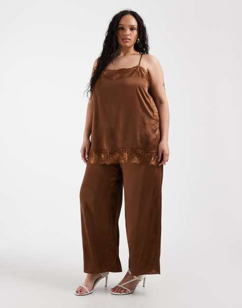 ASOS DESIGN Curve - Brun cami-jumpsuit i satin med blonder - view 1